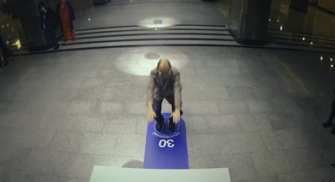 Moscow-Subway-Ticket-Machine-Accepts-Squats-As-Payment-Video