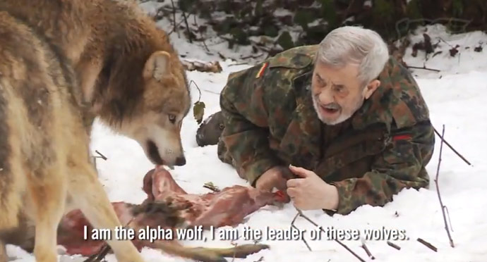 This-80-Year-Old-Man-Lives-With-Wild-Wolves